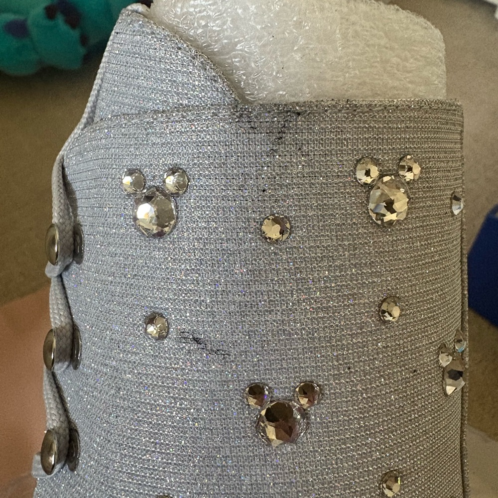 New with Box Stuart Weitzman x Disney Collab White Combat Boots Size 8 - Picture 13 of 15